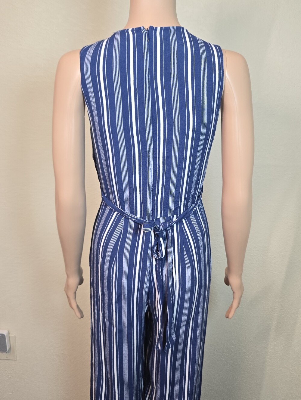Lulus Womens Blue Jumpsuit Size Medium - Picture 7 of 16